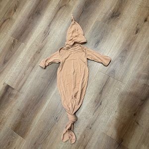 Spearmint Baby Beige Knotted Layette take me home outfit